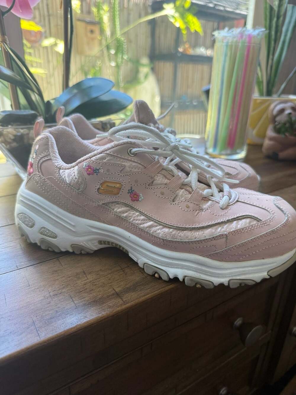 Skechers D'Lites Bright Blossoms Light Pink Sneakers